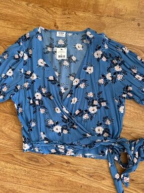 NWT Cotton On Blue Floral Wrap Top XL